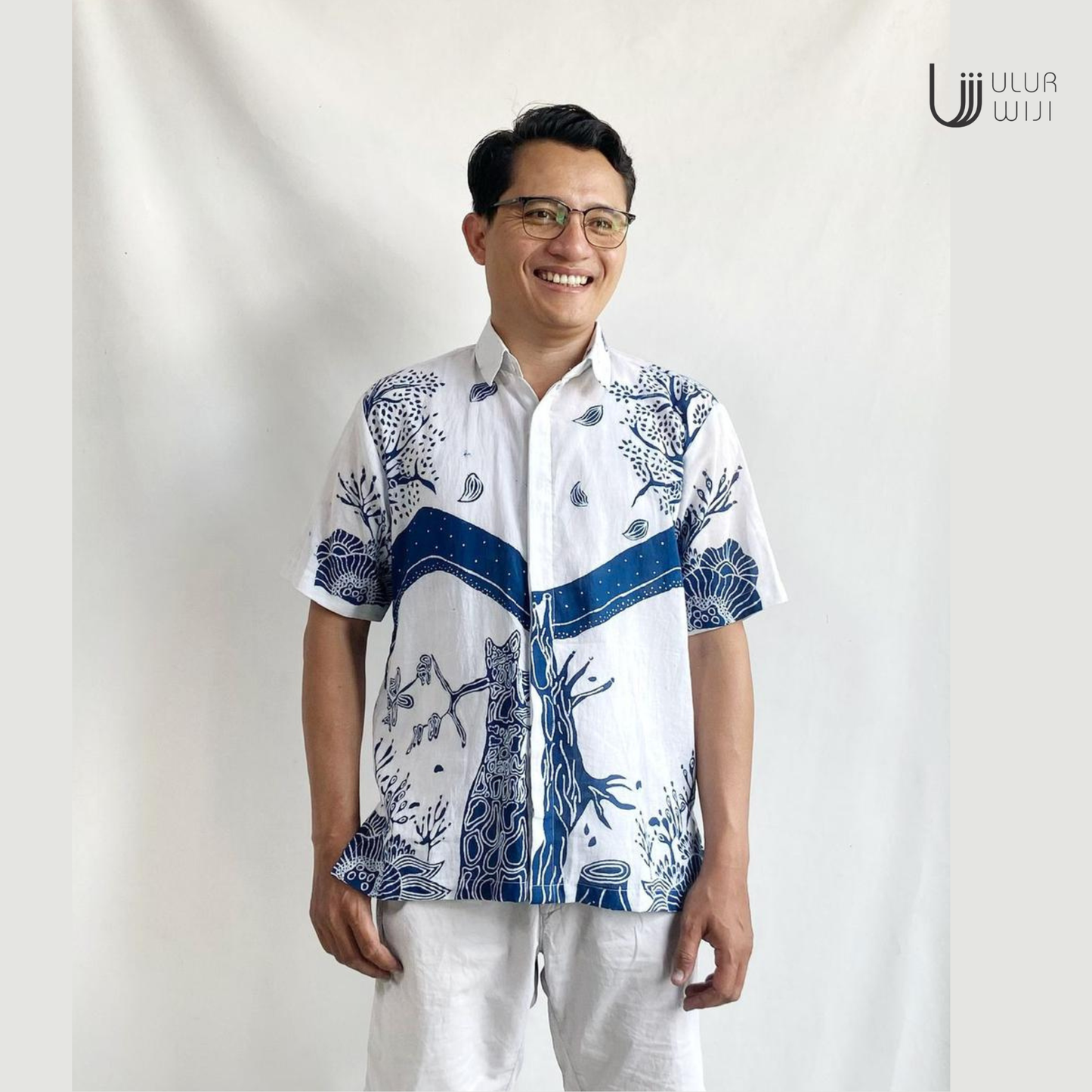 Ulur Wiji - Kemeja Pria HUTAN Short Sleeves Batik Tulis Warna Alami