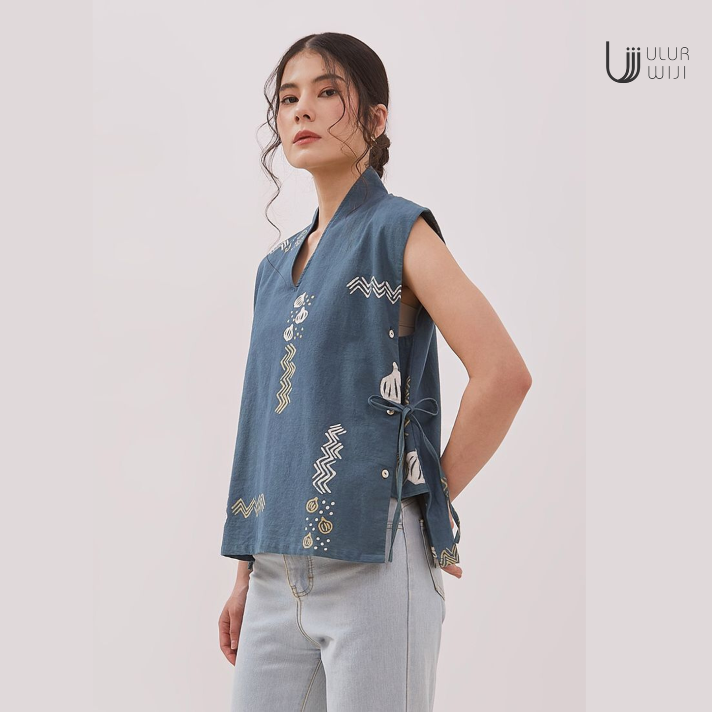 Ulur Wiji - Vest Kebaya DUALISM - Batik Tulis Warna Alam
