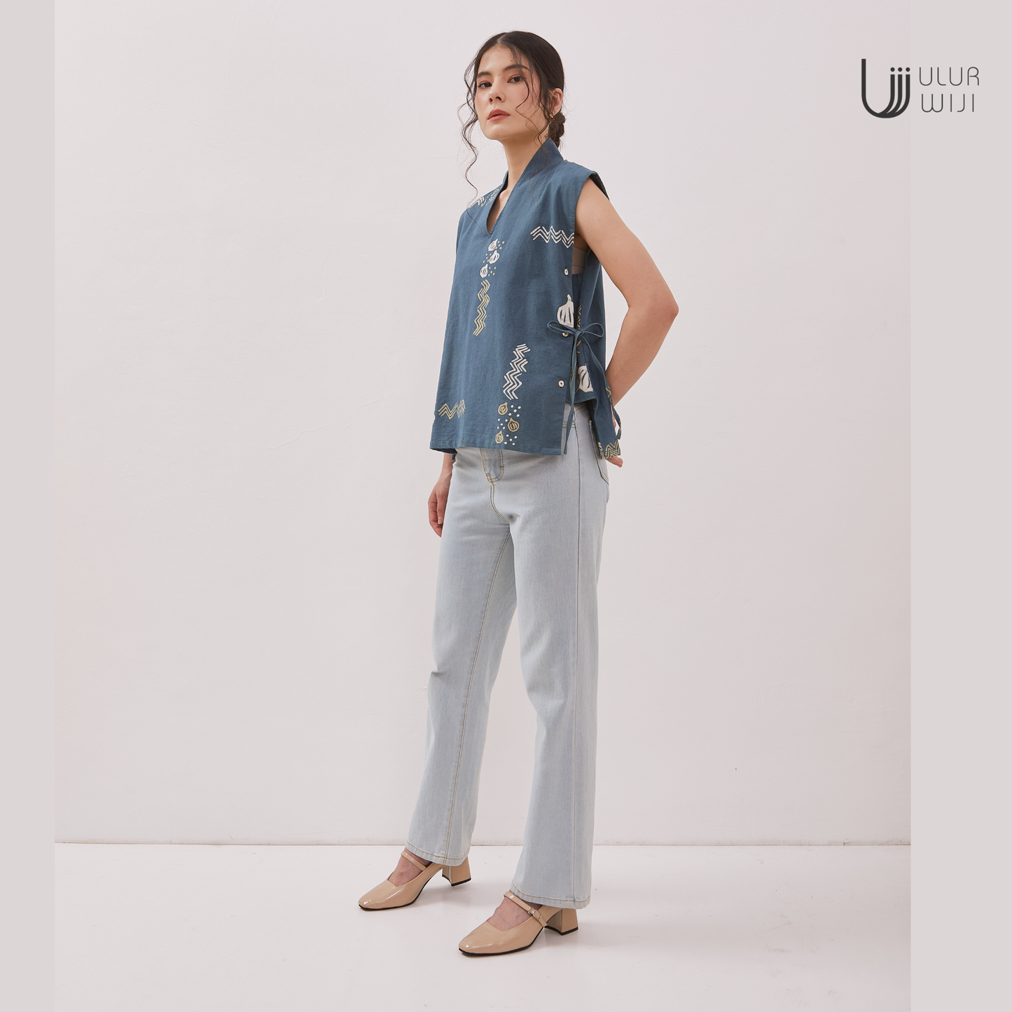 Ulur Wiji - Vest Kebaya DUALISM - Batik Tulis Warna Alam