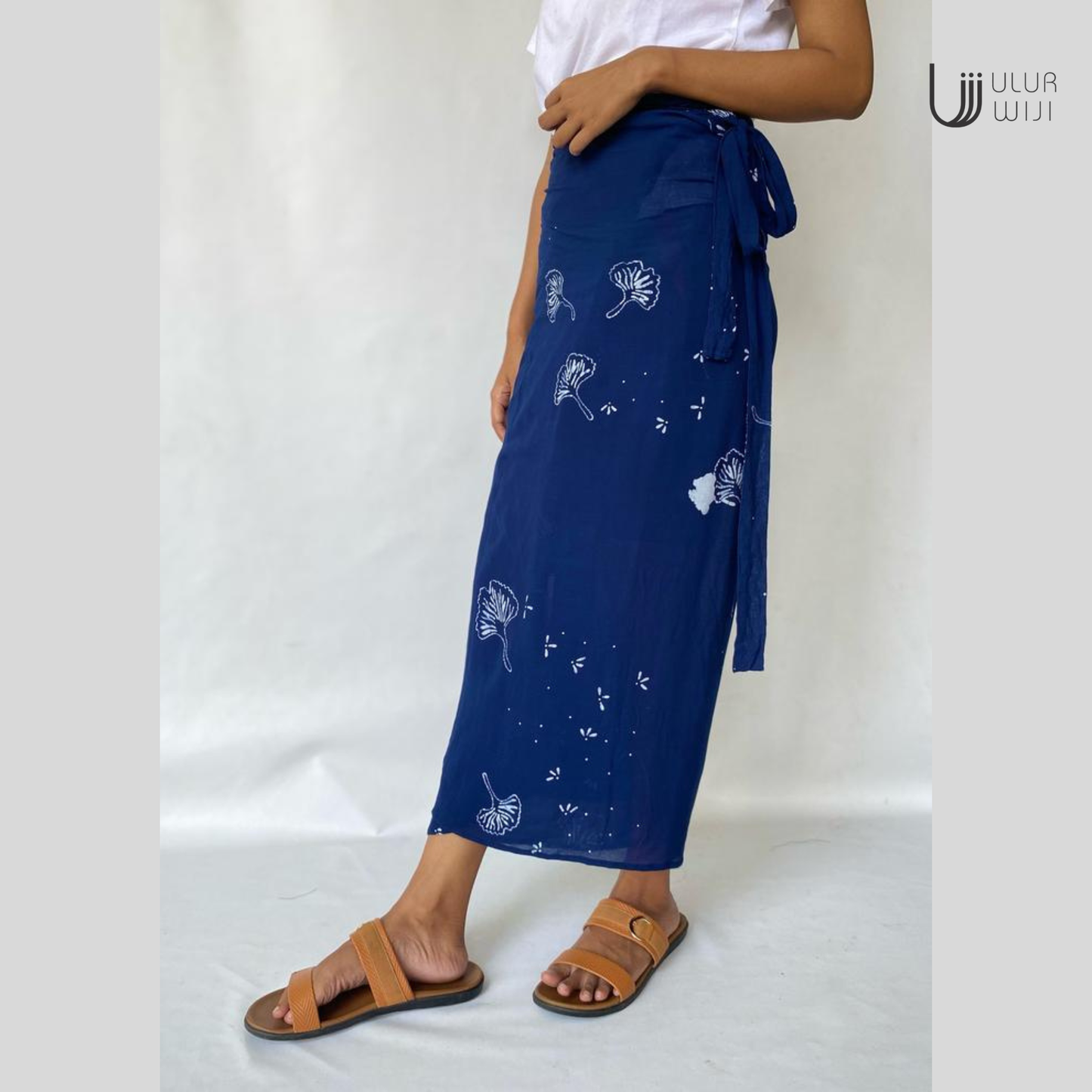 Ulur Wiji - Kain Lilit Batik Tulis Warna Alami