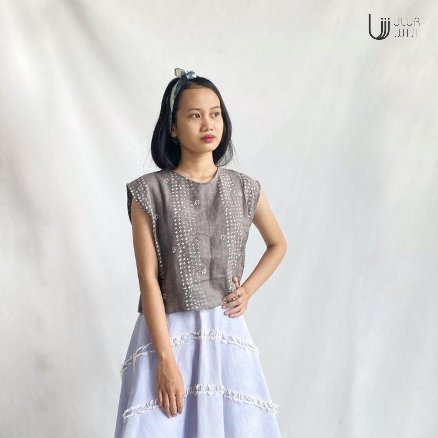 Ulur Wiji - TANDUR Natural Dye Hand-drawn Batik Sleeveless Crop Top