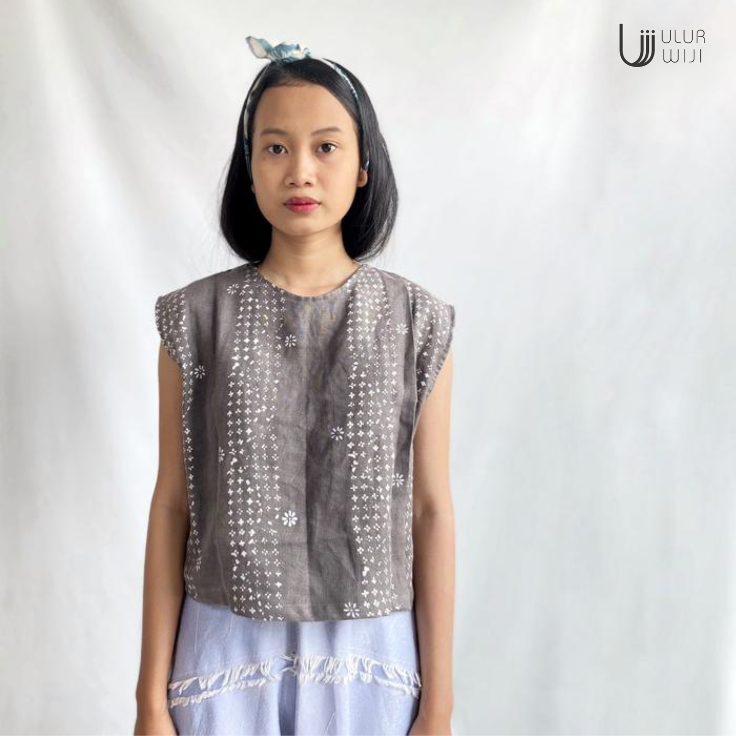 Ulur Wiji - TANDUR Natural Dye Hand-drawn Batik Sleeveless Crop Top