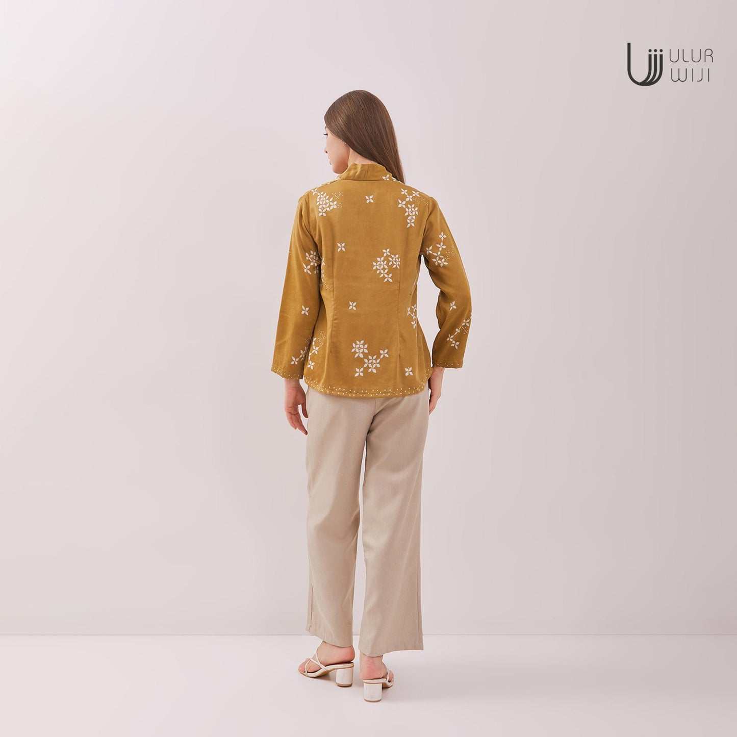 Ulur Wiji - Kebaya Blouse Wanita Lengan Panjang SIMPHONY Batik Tulis Warna Alami