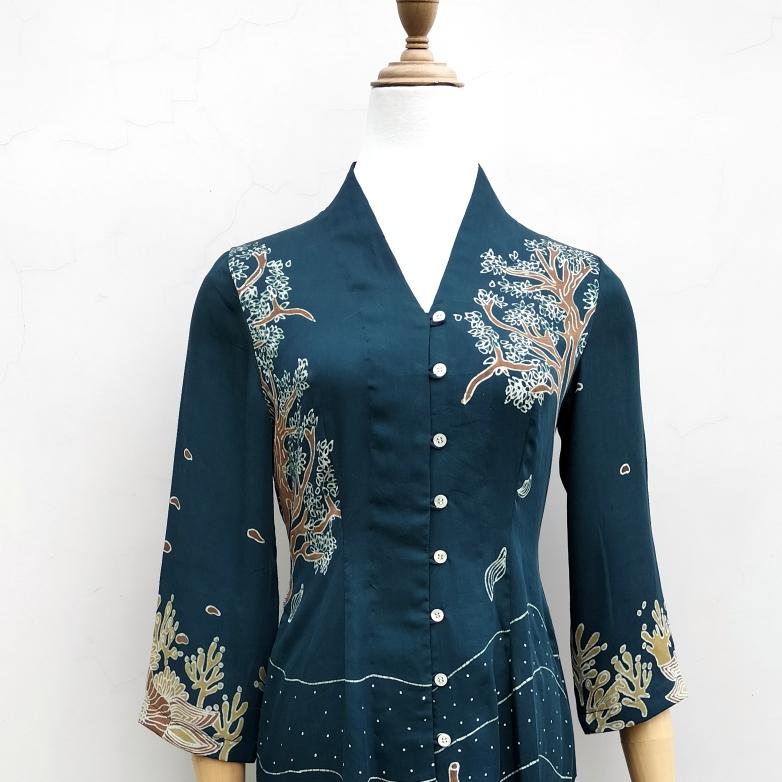 Ulur WIji - Kebaya Hutan Batik Tulis Warna Alami