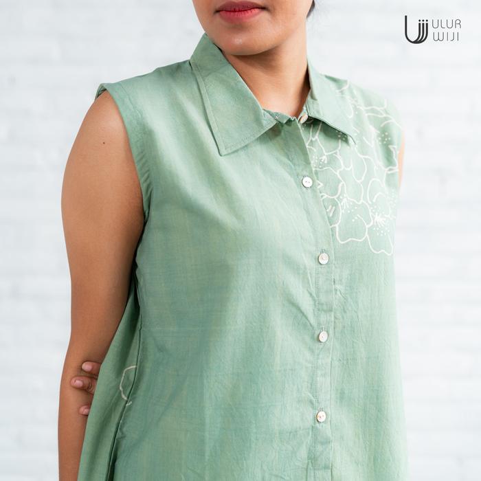 Ulur Wiji - Women's LILY Sleeveless Blouse - Natural Dye Hand-drawn Batik