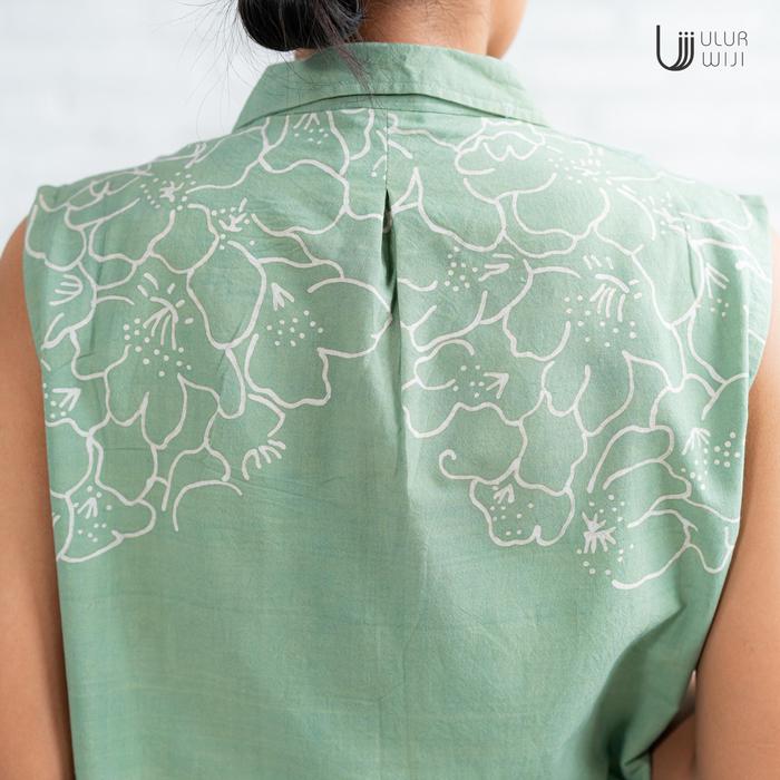 Ulur Wiji - Women's LILY Sleeveless Blouse - Natural Dye Hand-drawn Batik