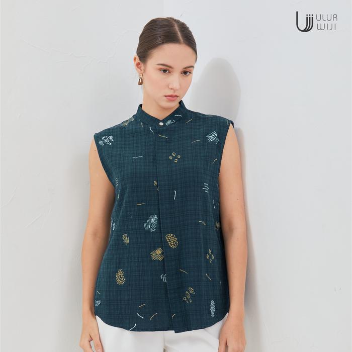 Ulur Wiji - TEDUH Sleeveless Women's Batik Tulis Blouse in Natural Dyes