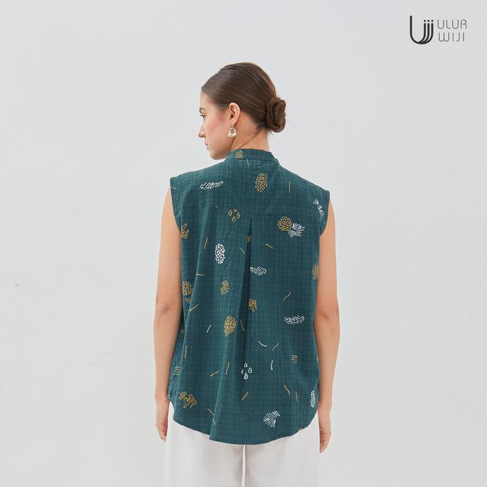 Ulur Wiji - TEDUH Sleeveless Women's Batik Tulis Blouse in Natural Dyes