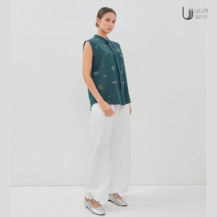 Ulur Wiji - TEDUH Sleeveless Women's Batik Tulis Blouse in Natural Dyes