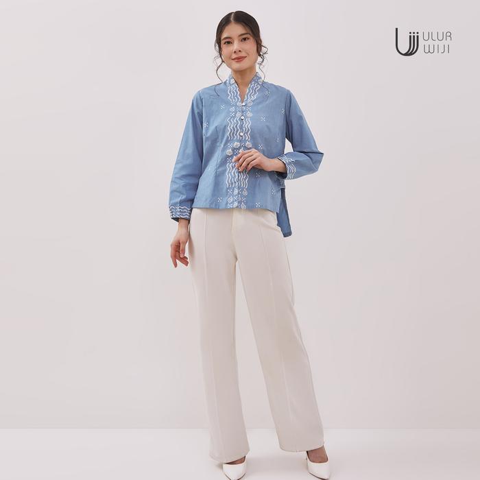 Ulur Wiji - DUALISM Long Sleeve Kebaya Blouse with Natural Dye Hand-drawn Batik