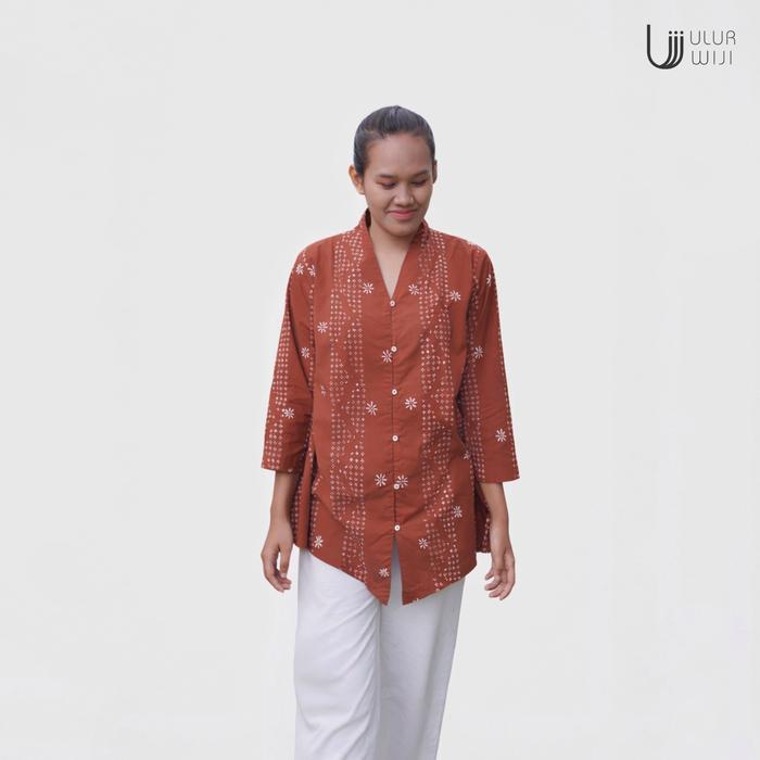 Ulur Wiji - Women's Long Sleeve Kebaya Blouse TANDUR Natural Dye Hand-drawn Batik
