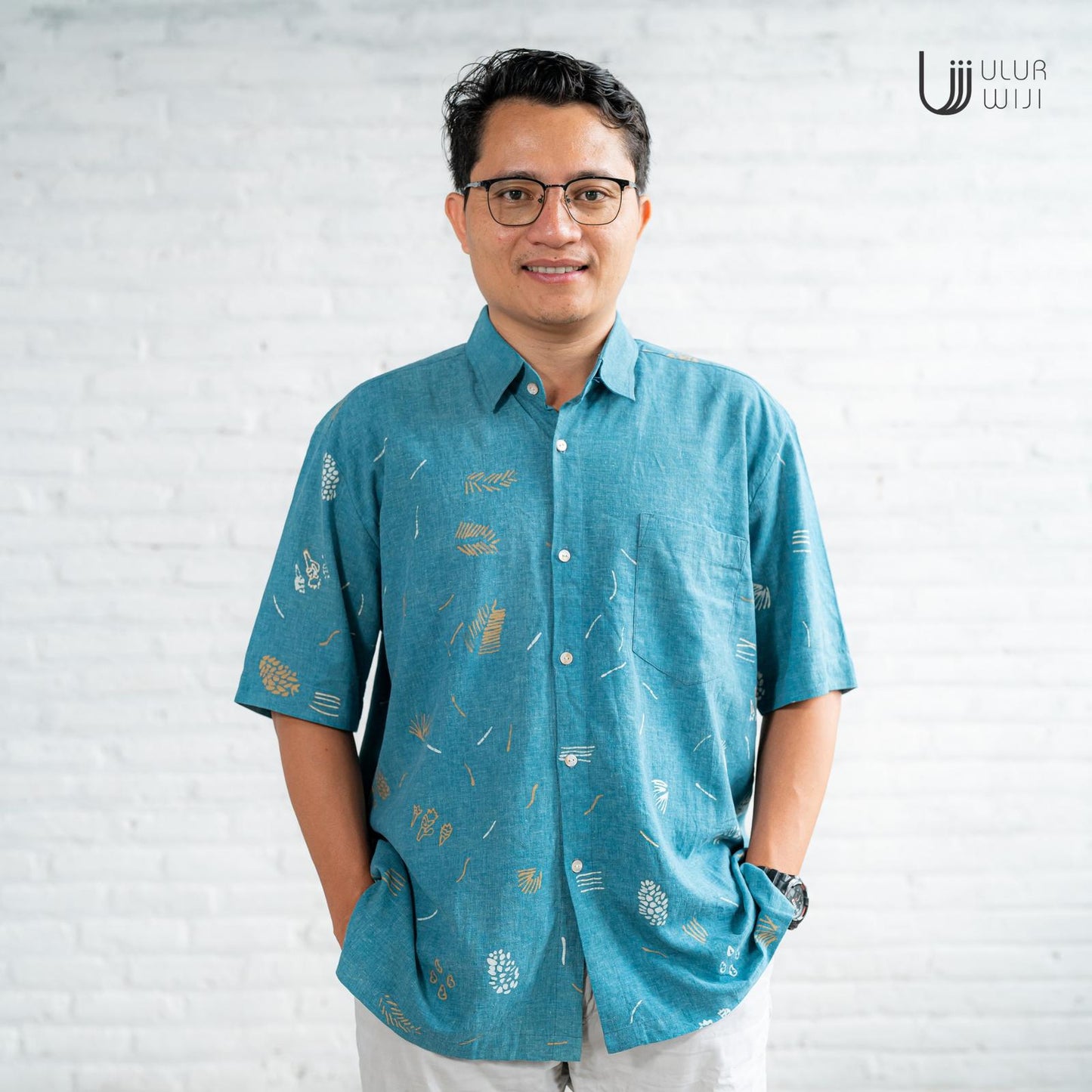 Ulur Wiji - TEDUH Men's Short Sleeves Natural Dye Batik Tulis Shirt