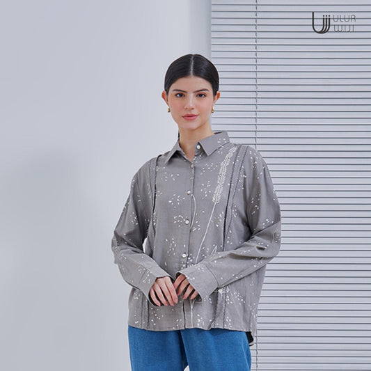 Ulur Wiji - Women's Long Sleeve Shirt RESILIENCE - Natural Dye Hand-drawn Batik