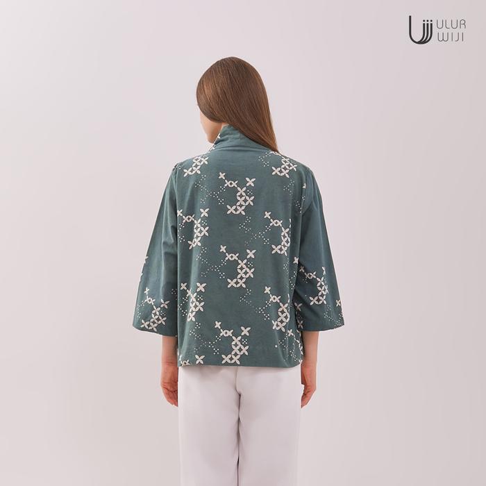 Ulur Wiji - Crop Outer SIMPHONY - Hand-Stamped and Hand-Drawn Batik with Natural Dyes