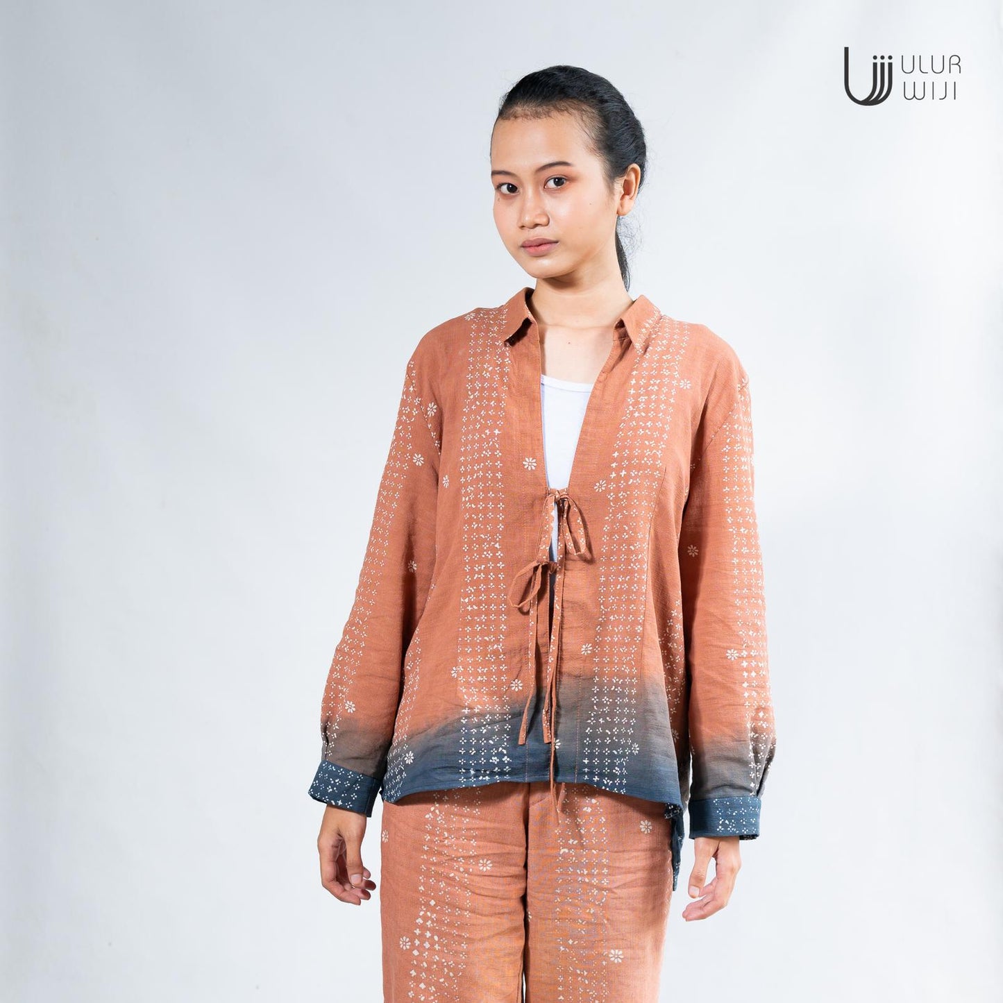 Ulur Wiji - TANDUR Long Sleeve Outer Shirt Hand-drawn Batik Natural Dyes