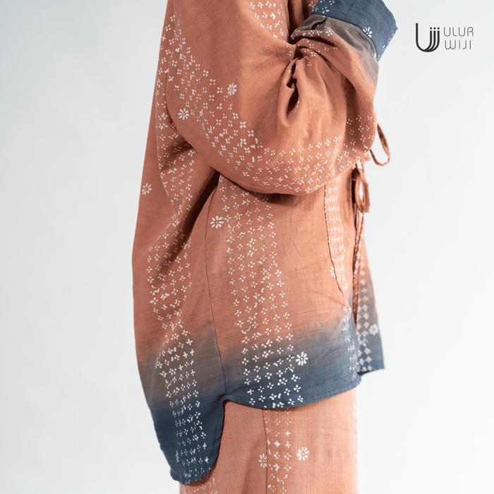 Ulur Wiji - TANDUR Long Sleeve Outer Shirt Hand-drawn Batik Natural Dyes
