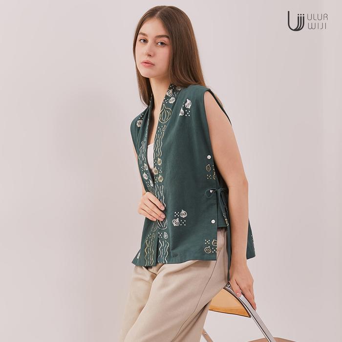 Ulur Wiji - DUALISM Vest - Natural Dye Hand-drawn Batik