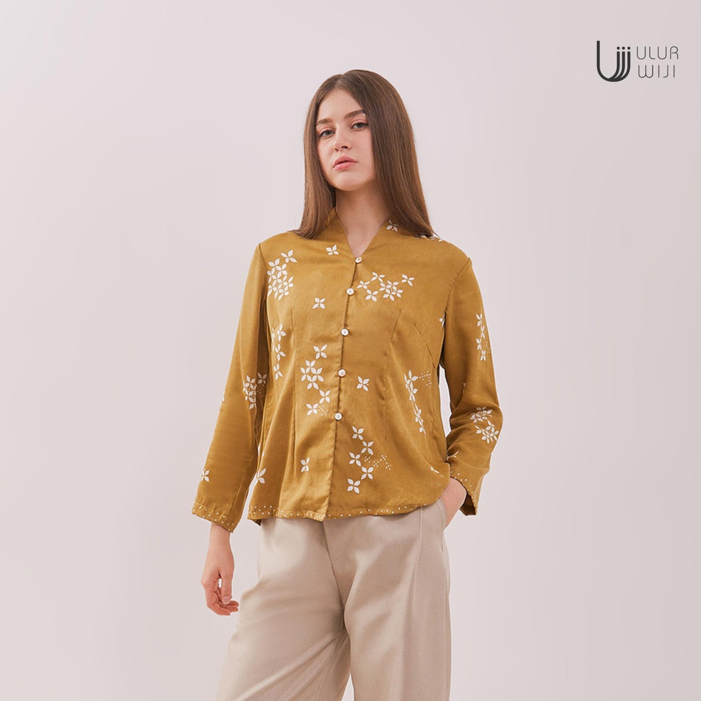 Ulur Wiji - Kebaya Blouse Wanita Lengan Panjang SIMPHONY Batik Tulis Warna Alami