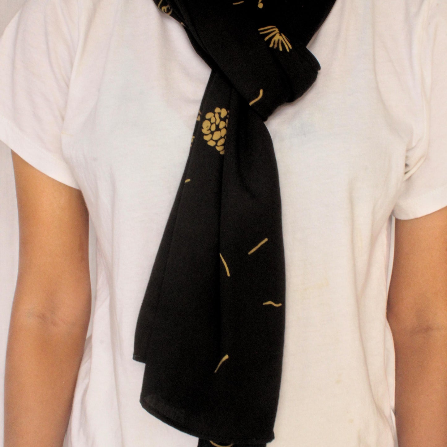 Ulur Wiji - Scarf Panjang TEDUH - Batik Tulis Warna Alam