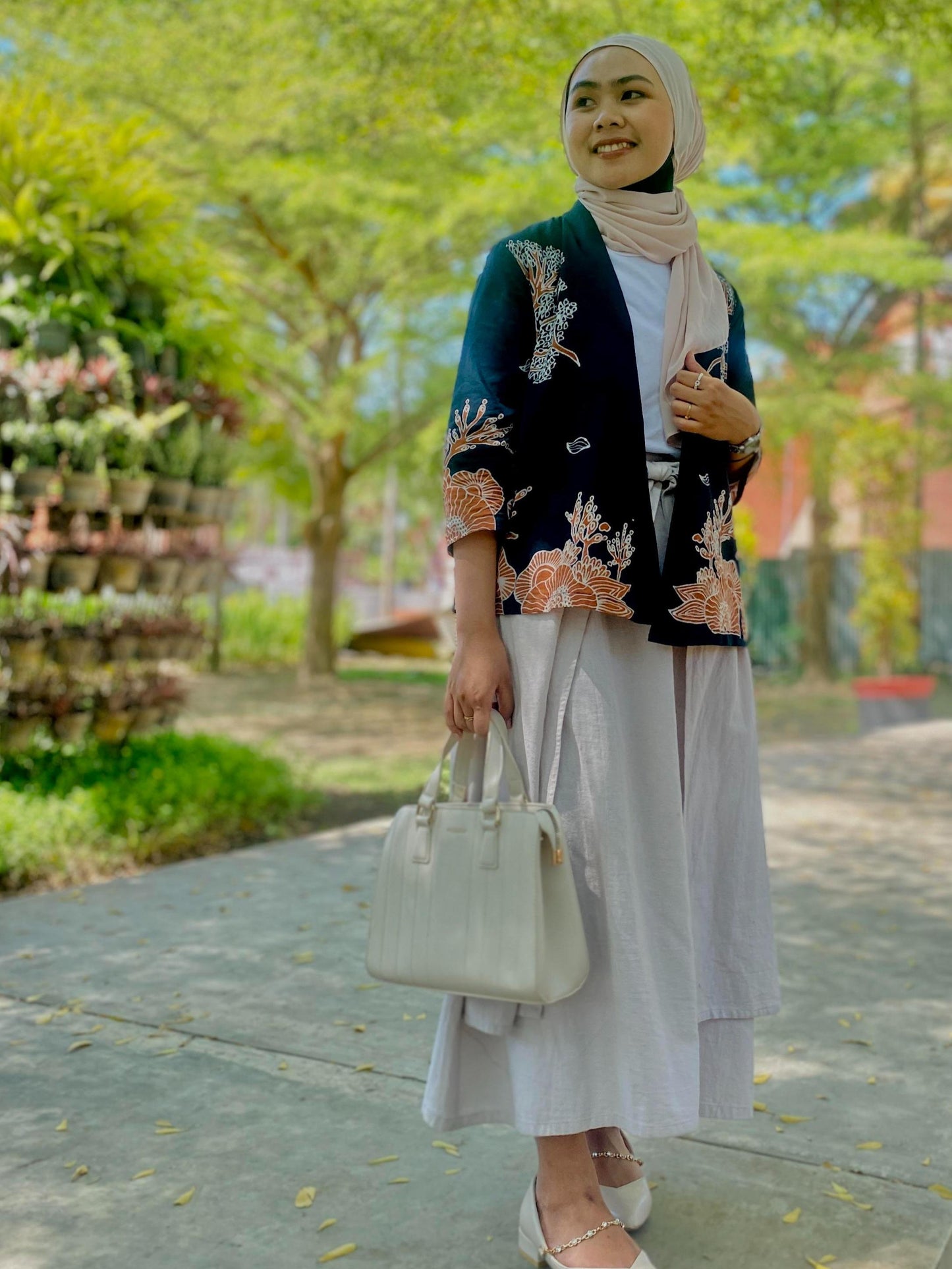 Ulur Wiji - Outer Kebaya HUTAN Batik Tulis Warna Alami