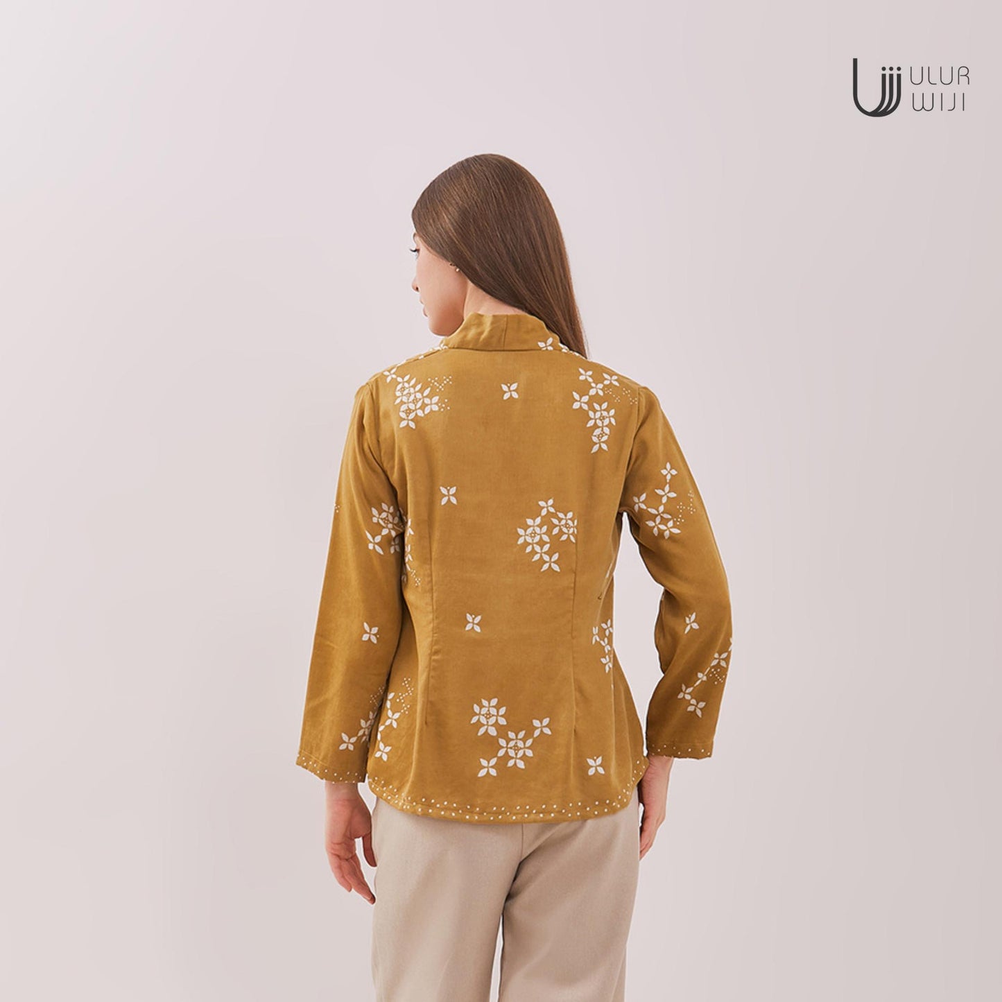 Ulur Wiji - Kebaya Blouse Wanita Lengan Panjang SIMPHONY Batik Tulis Warna Alami